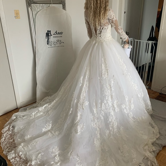 Brand new never work gorgeous ball gown off the shoulder wedding dress - Picture 15 of 16